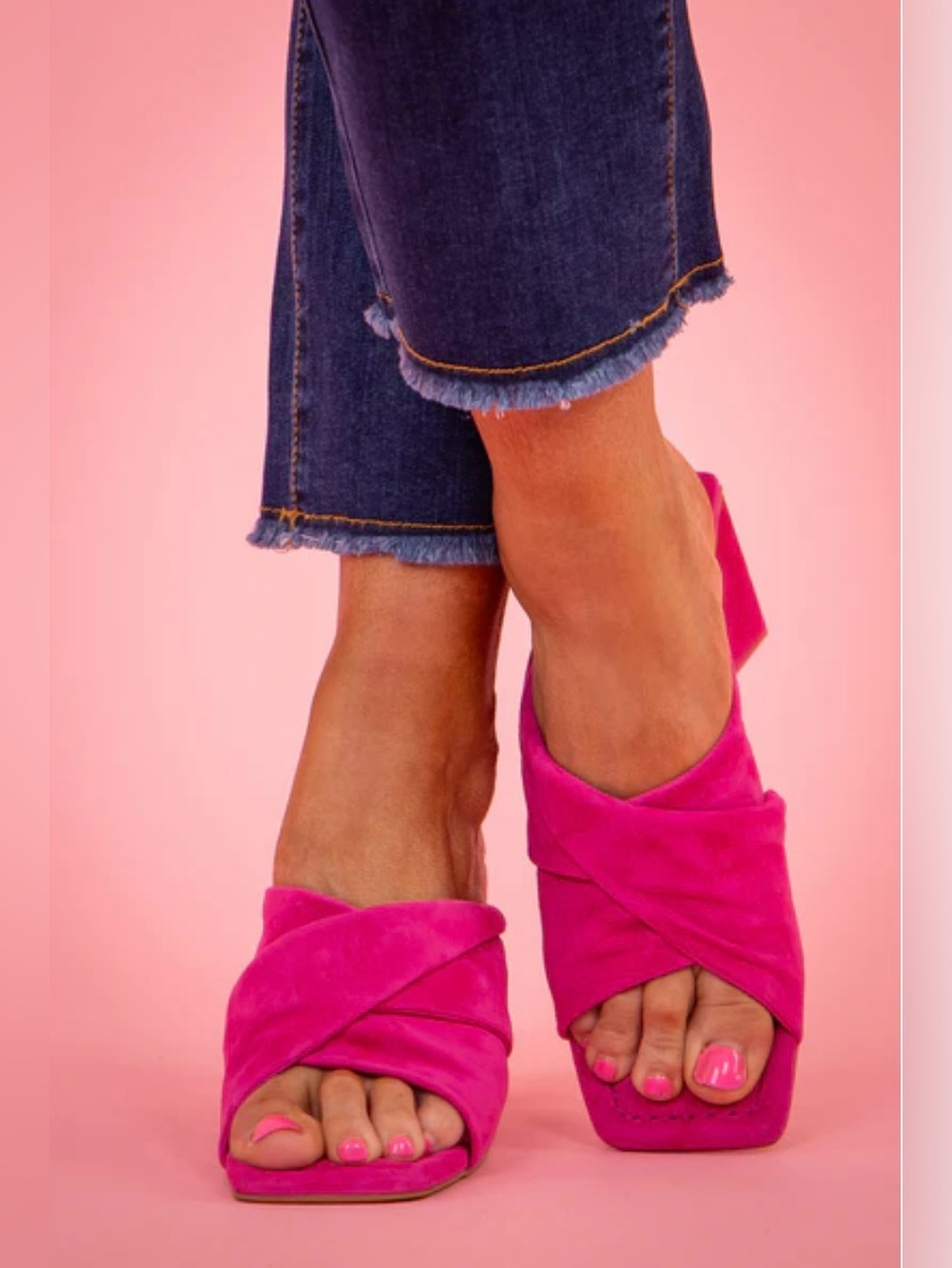 Matisse Fuchsia Block Heel Slide Suede Sandals